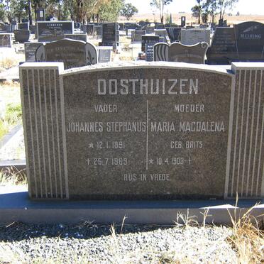 OOSTHUIZEN Johannes Stephanus 1891-1969 &amp; Maria Magdalena BRITS 1903-
