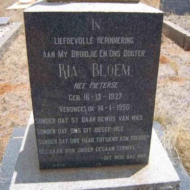 BLOEM Ria nee PIETERSE 1927-1950