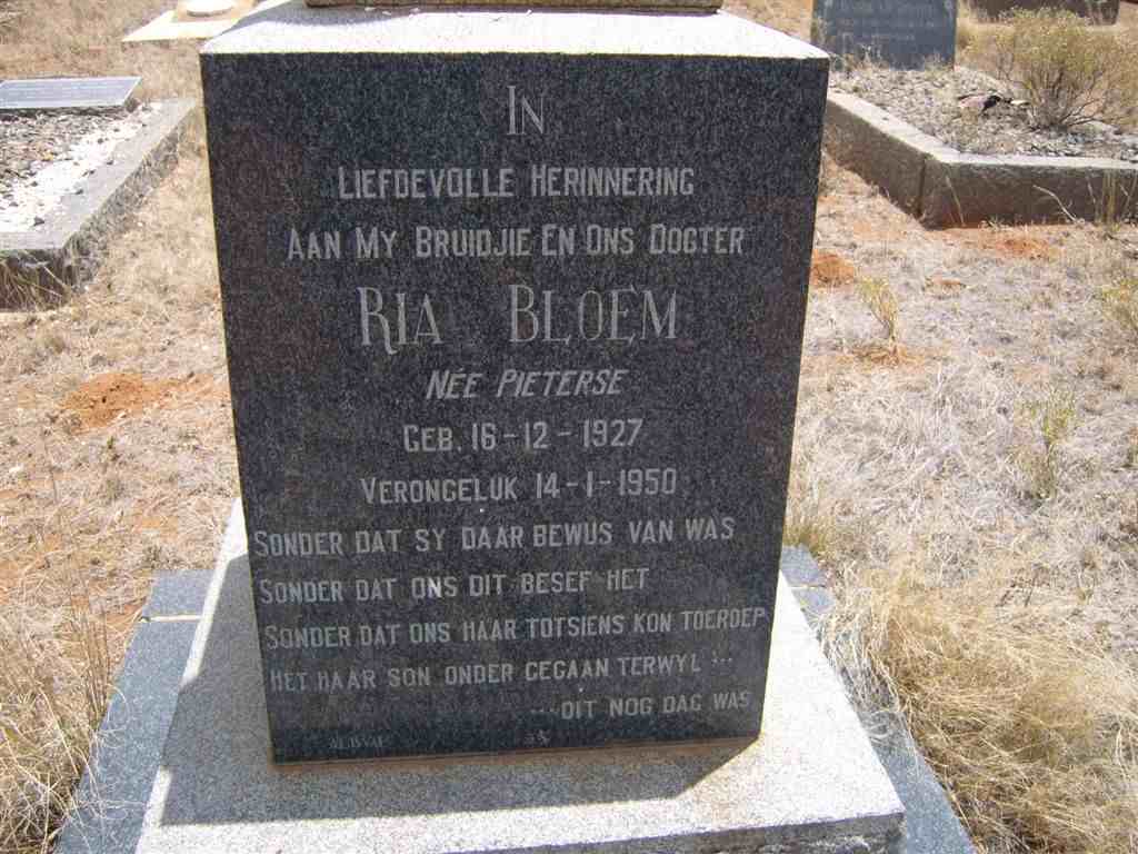 BLOEM Ria nee PIETERSE 1927-1950