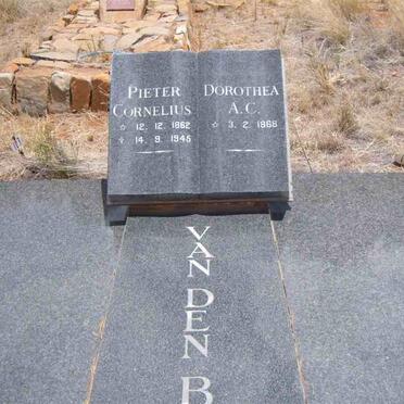 BERG Pieter Cornelius, van den 1862-1946 &amp; Dorothea A.C. 1868-
