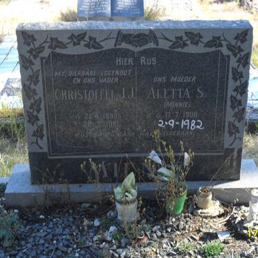 MIENIE Christoffel J.J. 1893-1951 &amp; Aletta S. MINNIE 1900-1982