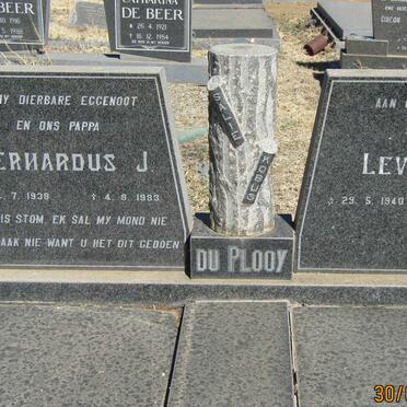 PLOOY Gerhardus J., du 1938-1983 &amp; Levina C. 1940-2004