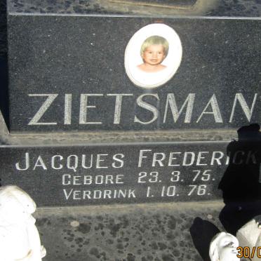 ZIETSMAN Jacques Frederick 1975-1976