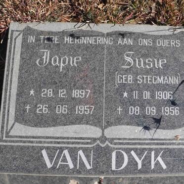 DYK Japie, van 1897-1957 &amp; Susie STEGMANN 1906-1956