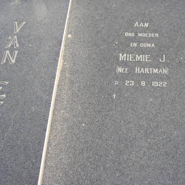 EEDEN Leonard J.H., van 1915-1979 &amp; Miemie J. HARTMAN 1922- 