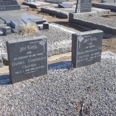 OLIVIER Daniel Cornelius 1896-1965 &amp; Maria Magdalena S.E. HERBST 1901-1973