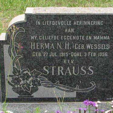 STRAUSS Herma N.H. nee WESSELS 1915-1956