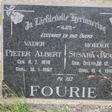 FOURIE Pieter Albert 1878-1962 &amp; Susara Jacoba STEYN 1881-1941