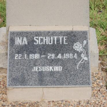 SCHUTTE Ina 1981-1984