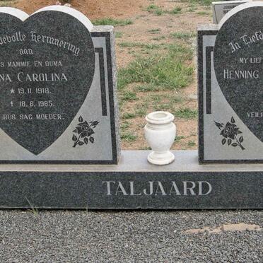 TALJAARD Henning Petrus Jonatan 1917-1977 &amp; Dina Carolina 1918-1985