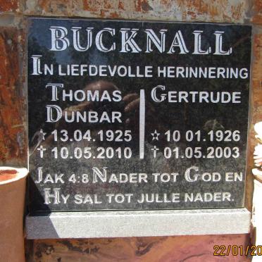 BUCKNALL Thomas Dunbar 1925-2010 &amp; Gertrude 1926-2003