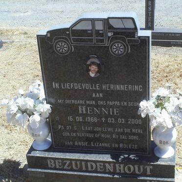 BEZUIDENHOUT Hennie 1966-2000