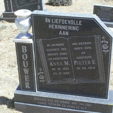 BOUWER Pieter E. 1924- &amp; Anna M. 1932-1999