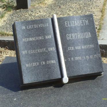 CROUCAMP Willem Johannes Mattheus 1907-1986 &amp; Elizabeth Gertruida VAN NIEKERK 1908-1977 