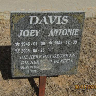 DAVIS Antonie 1949- &amp; Joey 1946-2005