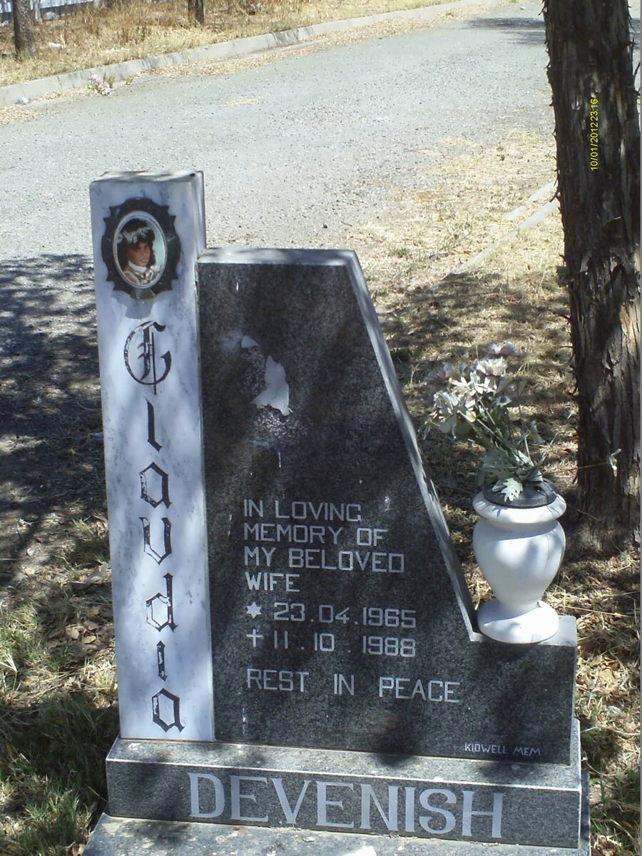 DEVENISH Claudia 1965-1988