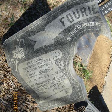 FOURIE Louis Johannes 1911-1991 &amp; Susanna Maria Magdalena DU PLESSIS 1915-1994 _1