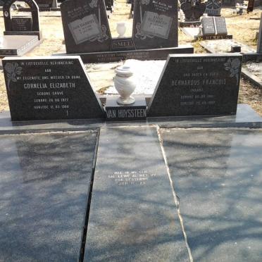 HUYSSTEEN Bernardus Francois, van 1918-1997 &amp; Cornelia Elizabeth GROVE 1922-1980