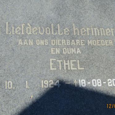 HORN Ernst Philippus 1922-1991 & Ethel 1924-2020 _2
