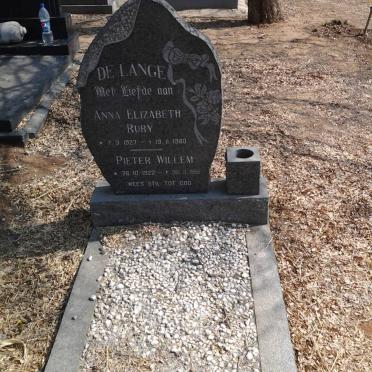 LANGE Pieter Willem, de 1922-1986 &amp; Anna Elizabeth Ruby 1927-1980