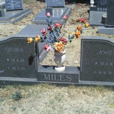MILES Jose 1916-1975 &amp; Geora 1922-2007