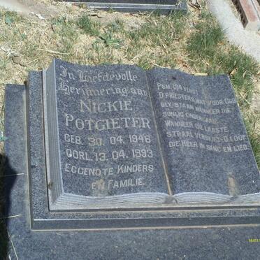 POTGIETER Nickie 1946-1993