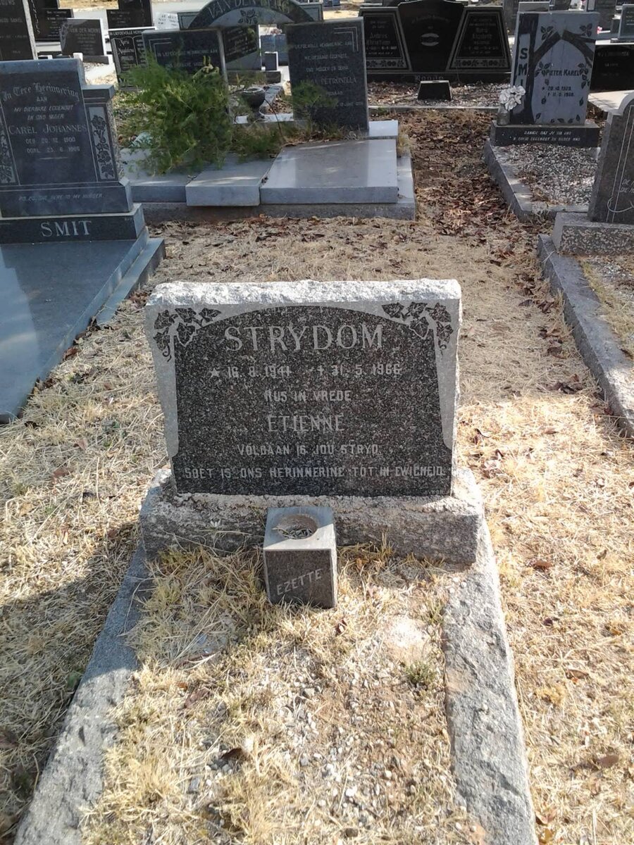 STRYDOM Etienne 1941-1966