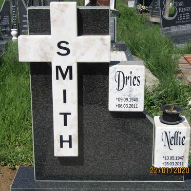 SMITH Dries 1940-2011 &amp; Nellie 1947-2011