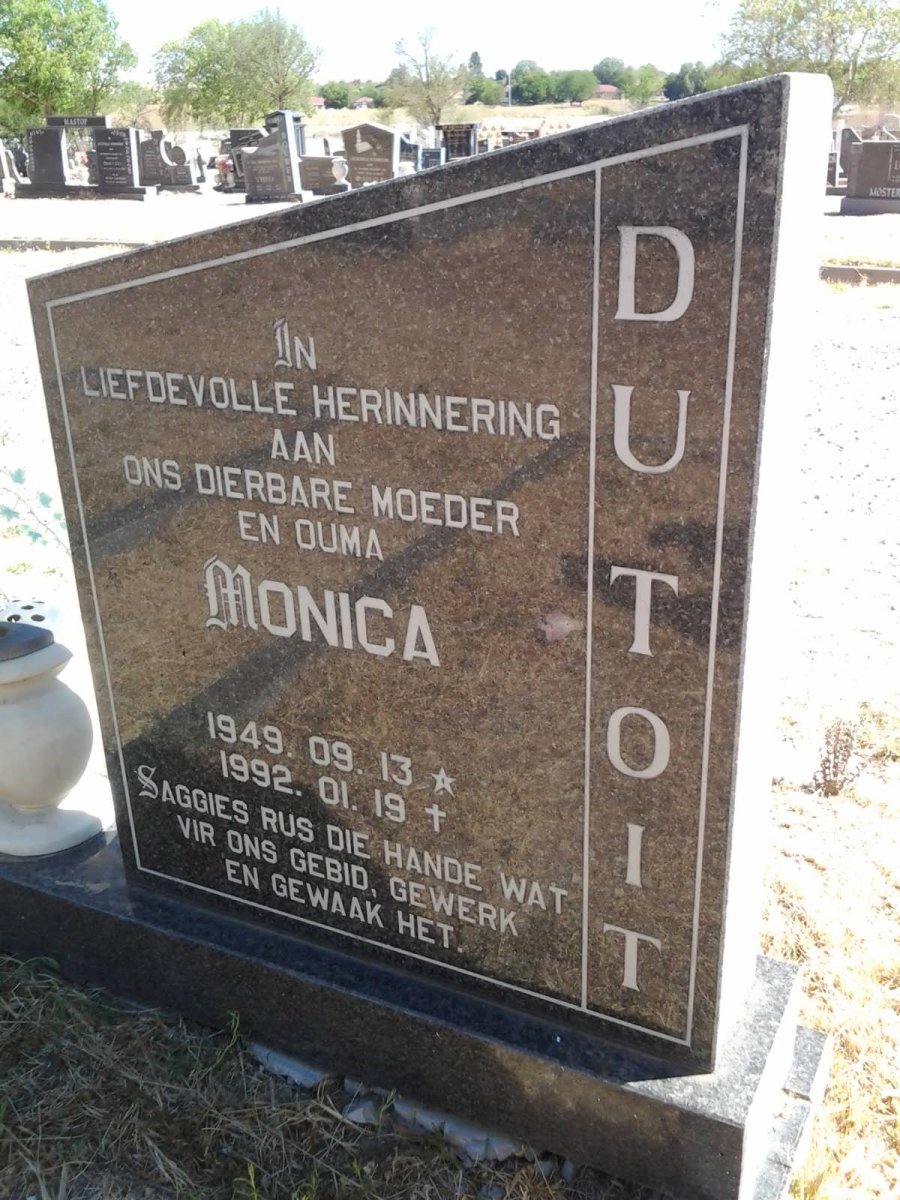 TOIT Monica, du 1949-1992 