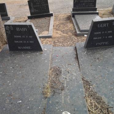 VENTER  Gert 1908-1988 &amp; Baby 1912-1983