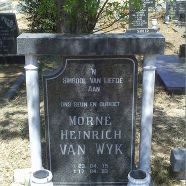 WYK Morne Heinrich, van 1975-1993