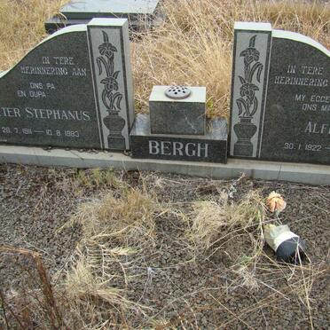 BERGH Pieter Stephanus 1911-1983 &amp; Alfreda 1922-1979