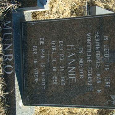 MUNRO Hannie 1915-1991