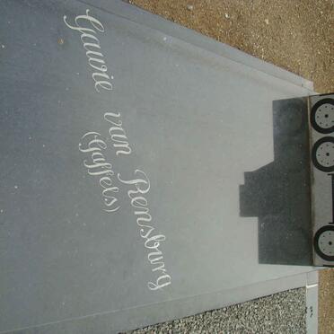 RENSBURG Gawie, van -2002