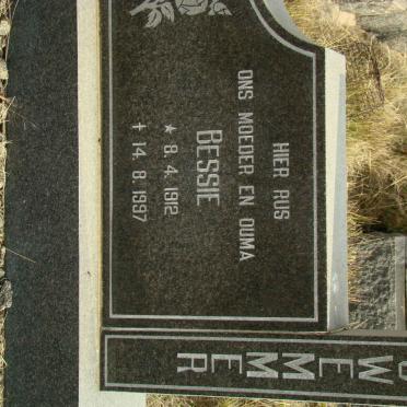 SWEMMER Bessie 1912-1997