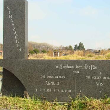 STRASZACKER Arnulf 1911-1978 &amp; Nos ?