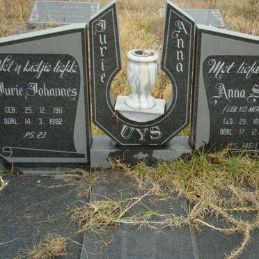 UYS Jurie Johannes 1911-1982 &amp; Anna Sophia V.D. MERWE 1912-1993