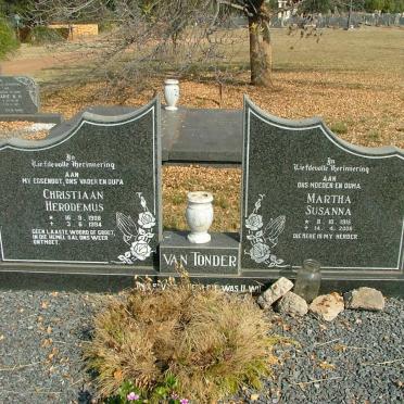 TONDER Christiaan Herodemus, van 1908-1994 &amp; Martha Susanna 1915-2006