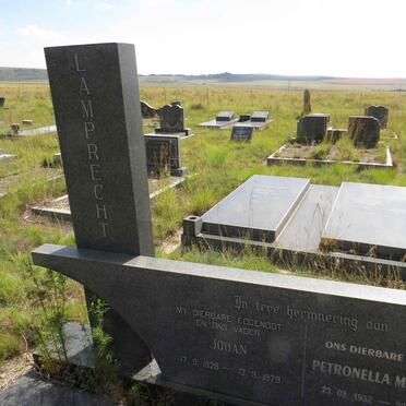 LAMPRECHT Johan 1928-1979 & Petronella Magrieta 1932-2021 _1