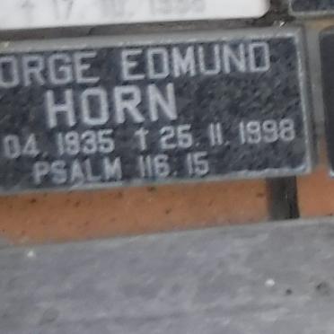 HORN George Edmund 1935-1998