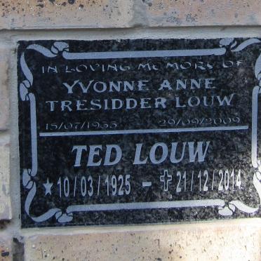 LOUW Ted 1925-2014 &amp; Yvonne Anne TRESIDDER 1933-2009