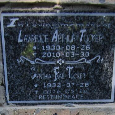 TUCKER Lawrence Arthur 1930-2010 &amp; Cynthia Rae 1932-2016