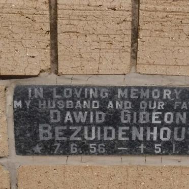 BEZUIDENHOUT David Gideon 1956-1993