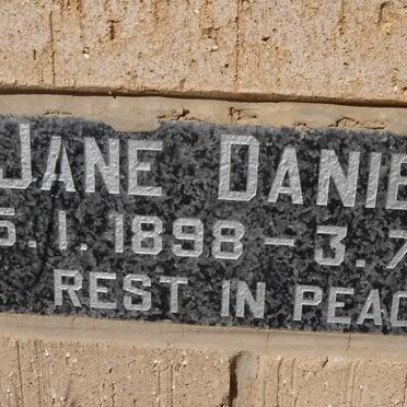 DANIELS Jane 1898-1985