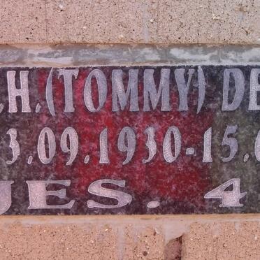 LANGE T.H., de 1930-2009