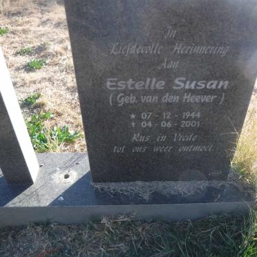 ? Estelle Susan nee VAN DEN HEEVER 1944-2001