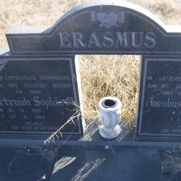 ERASMUS Jacobus Johannes 1912-1981 &amp; Gertruida Sophia M. 1913-1994