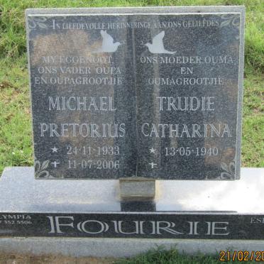 FOURIE Michael Pretorius 1933-2006 &amp; Trudie Catharina 1940-