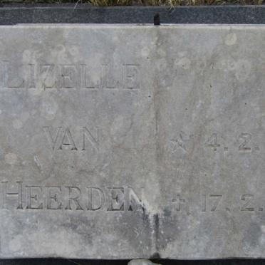 HEERDEN Lizelle, van 1972-1975