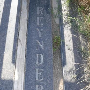 REYNDERS Cornelia Magrita nee CARELSEN 1958-1987